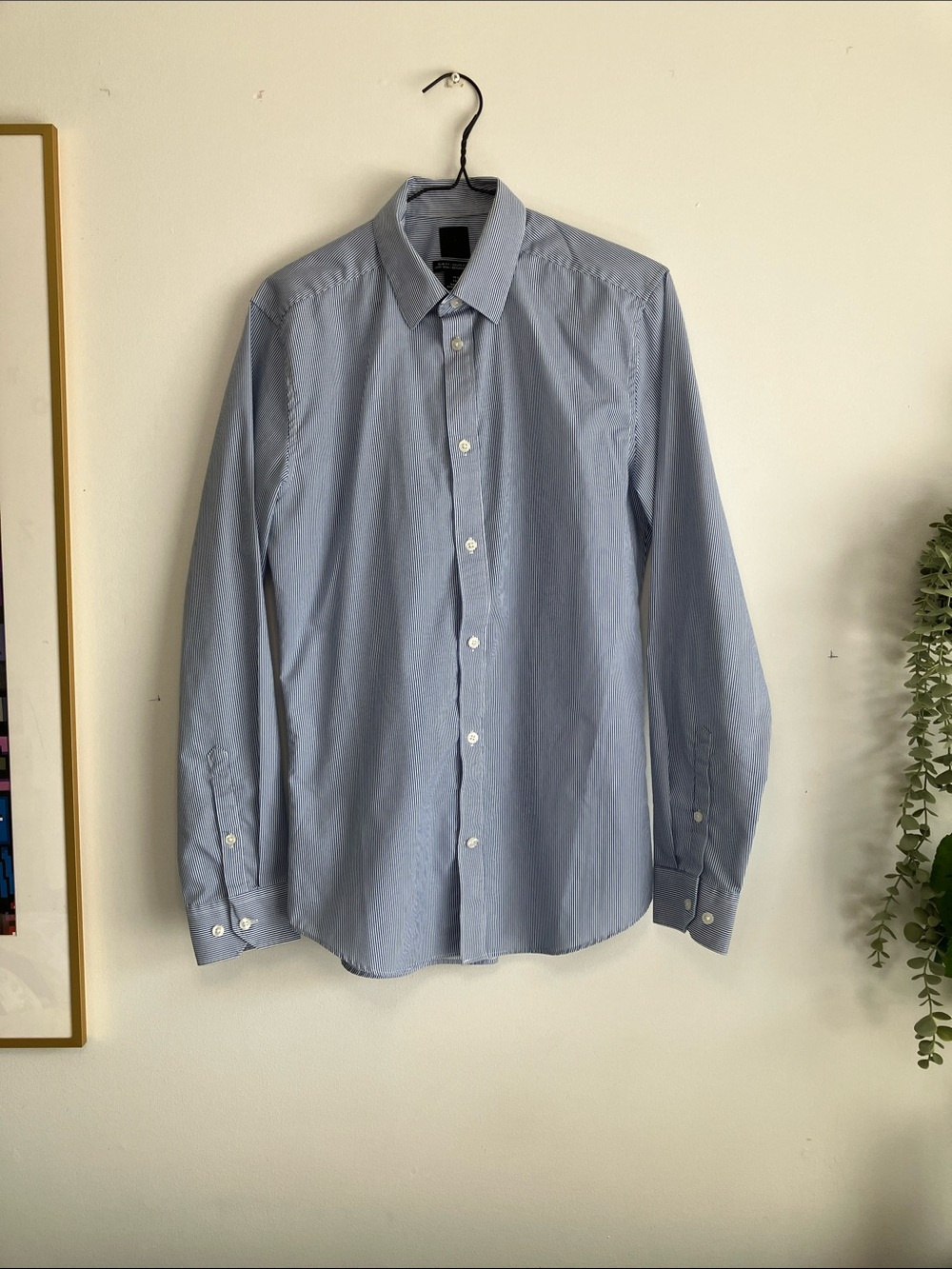 H&M Light Blue Men's Dress Shirt - Classic Point Collar